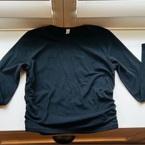 Lululemon Black Long Sleeve Top - Size 6